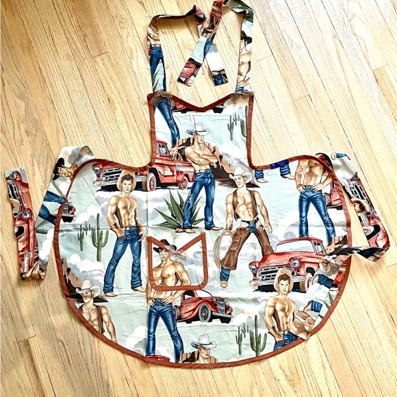 Retro Handcrafted Cowboy Apron - Picture 5 of 7